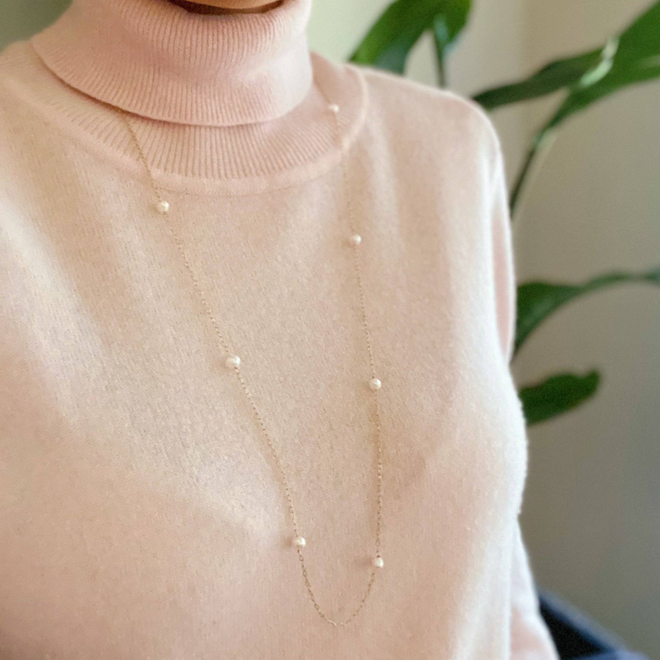 Freshwater Pearl Long Chain Necklace: Daily Elegance