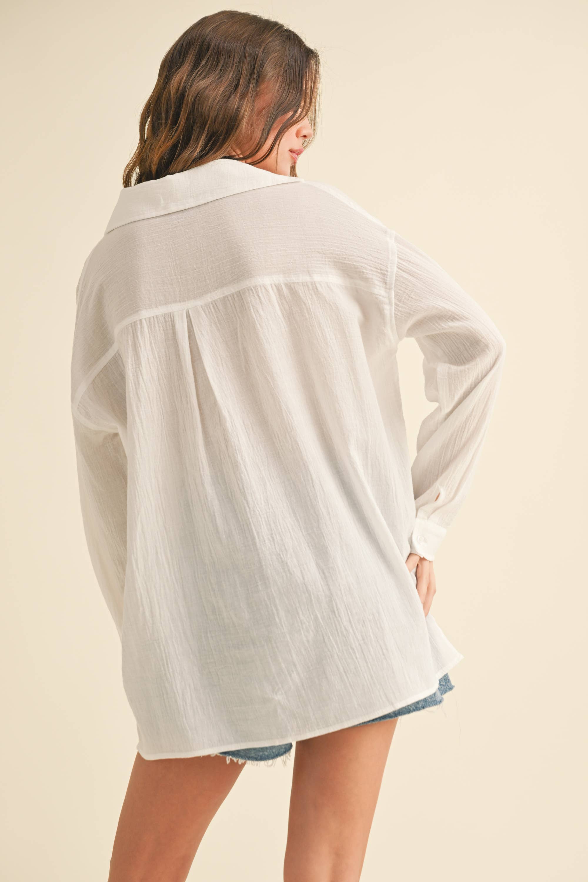 The Essential White Cotton Relaxed Button-Down Shirt
